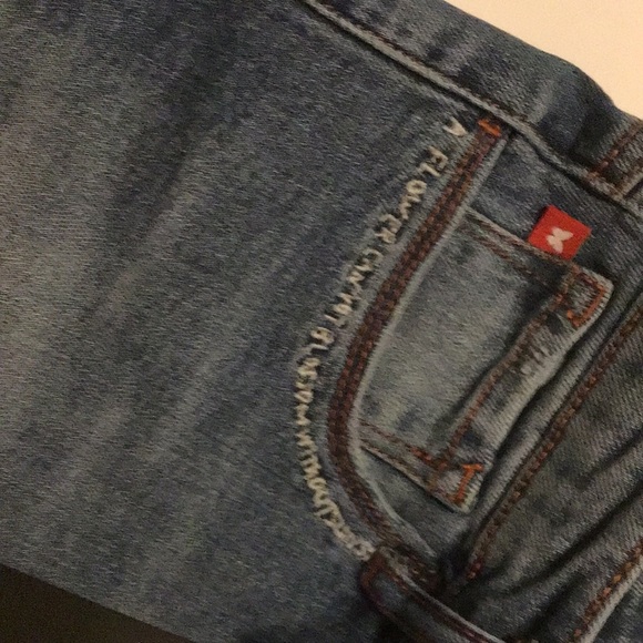 April Shorts - Picture 4 of 5